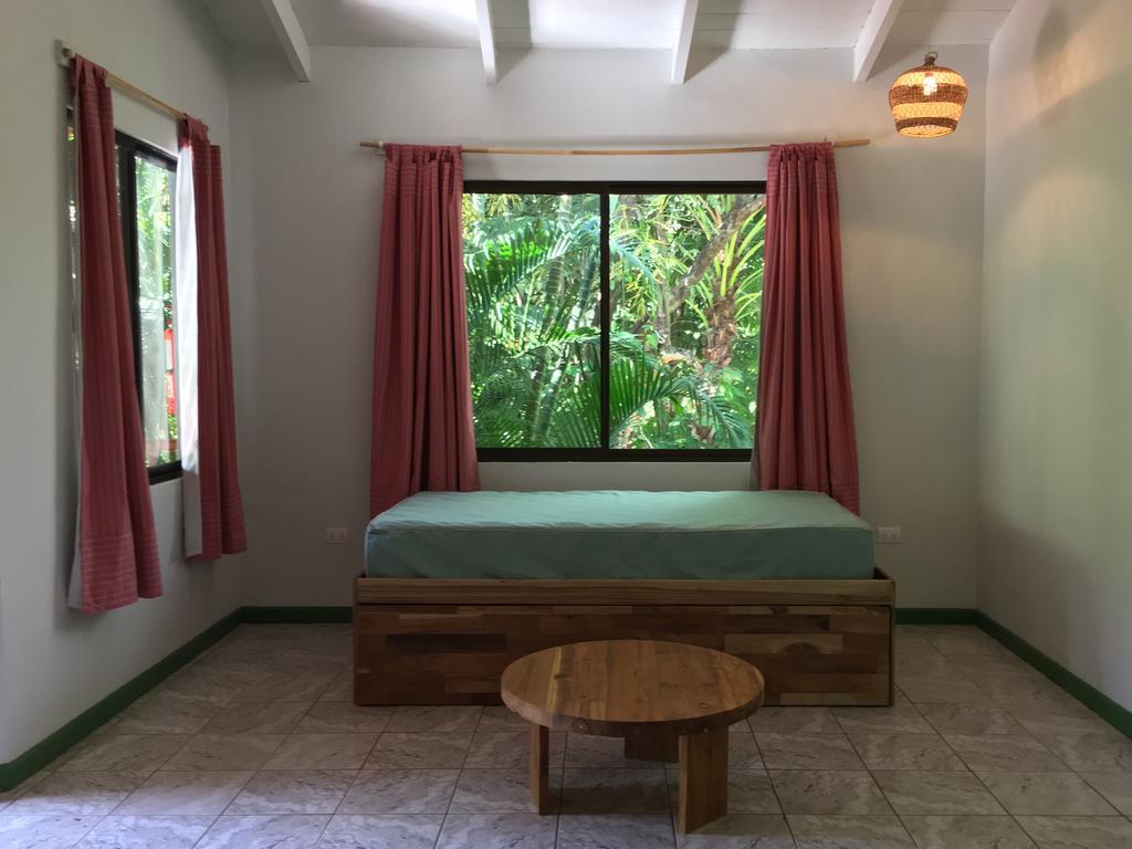 Harbor Reef Hotel 诺萨拉 外观 照片